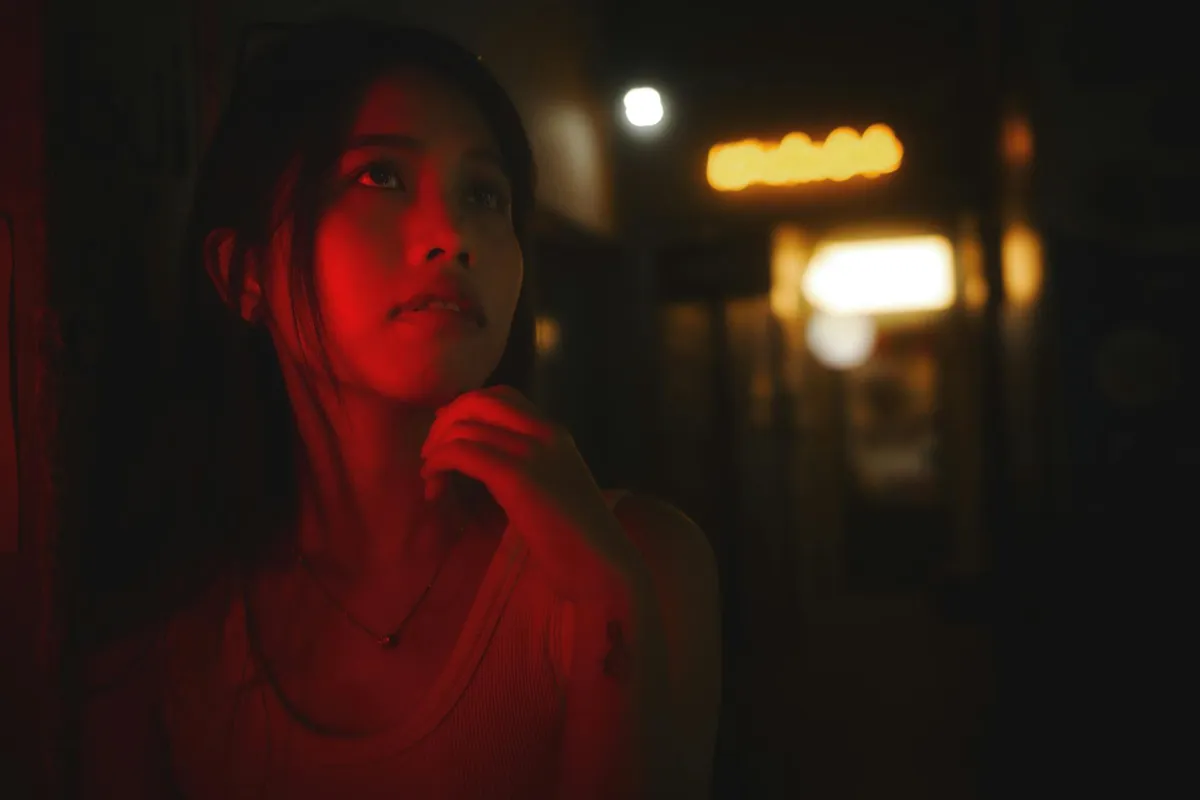 Einsamkeit inmitten der Menge: die Gefahr, ungesehen zu bleiben